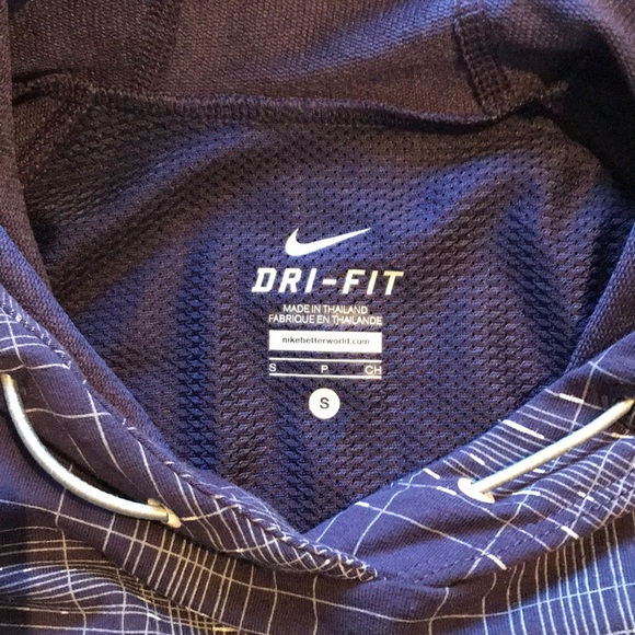 Nike Dri-FIT Pullover Hoodie - Picture 7 of 7